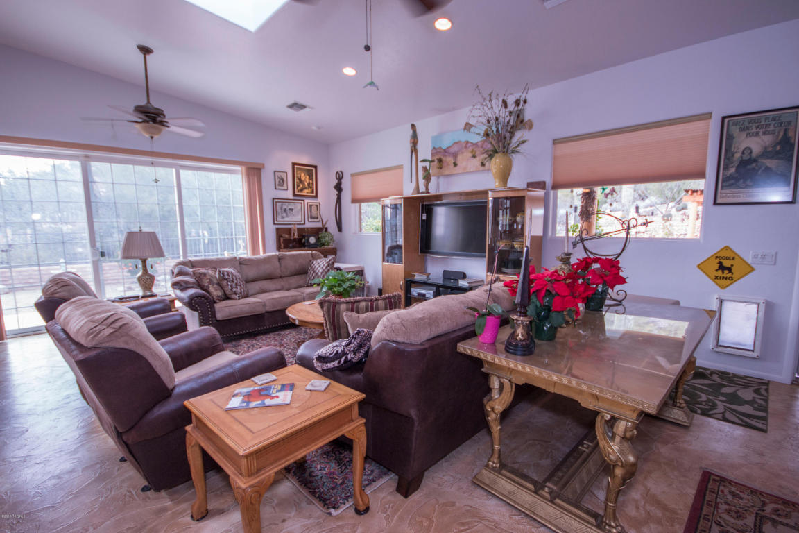 7834 E Pristine Pl