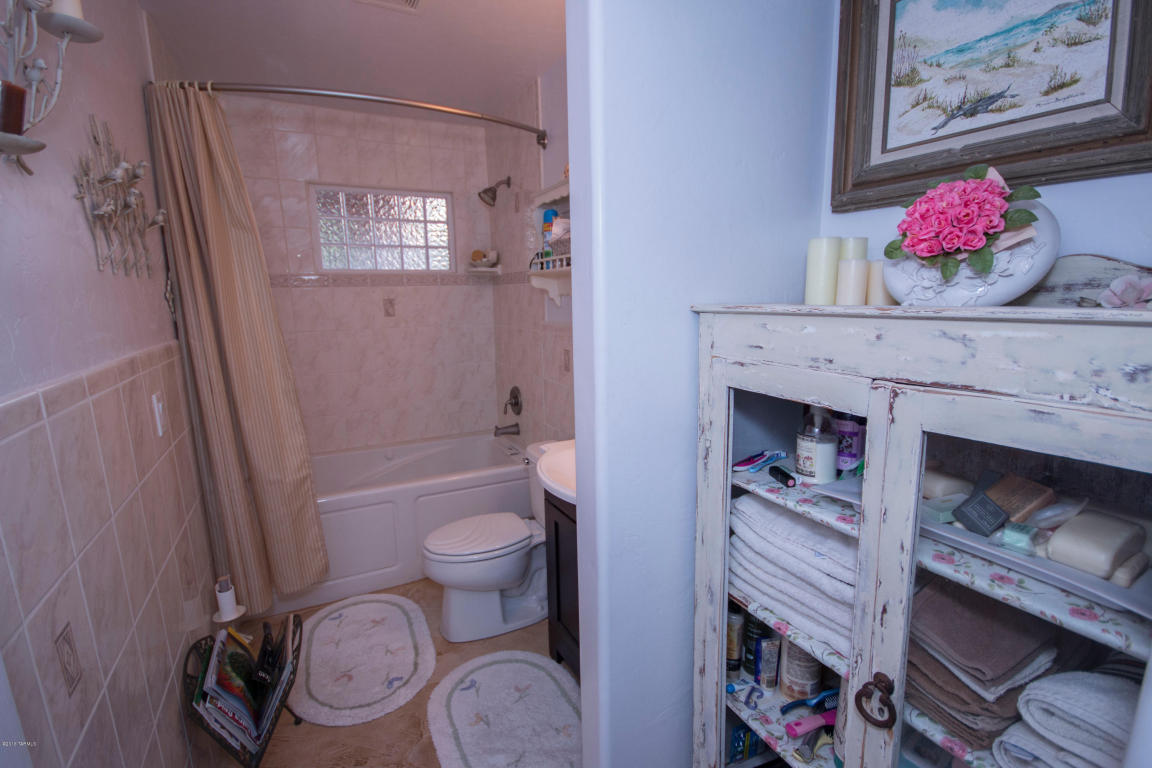 7834 E Pristine Pl