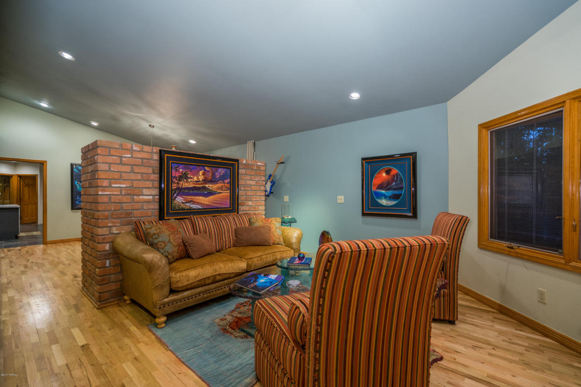 4075 N Black Rock Dr