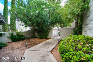 4550 N Mountain Quail Rd