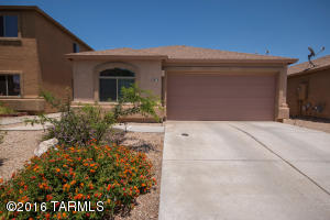 For Sale: 7813 S Sentinal Stone Dr Tucson, AZ 85756