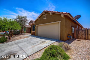 For Sale: 6837 W Leeward Cove Way Tucson, AZ 85757