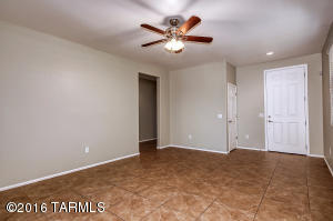 For Sale: 6837 W Leeward Cove Way Tucson, AZ 85757