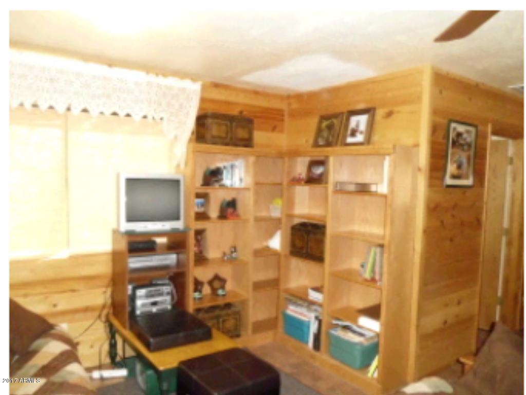 32600 S Maggie Mine Rd
