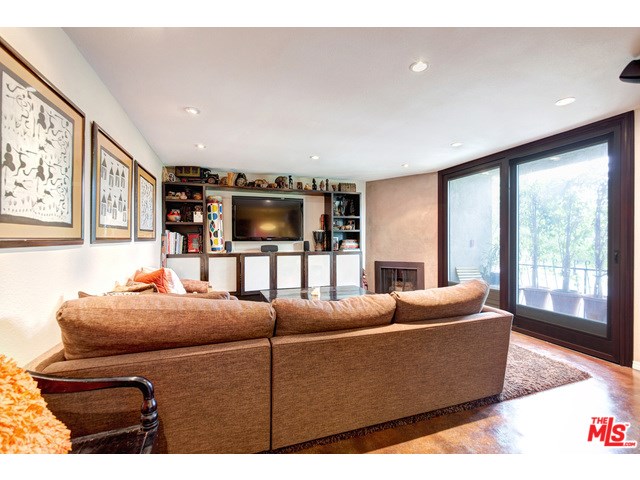 For Sale: 4366 W 8th St Los Angeles, CA 90005