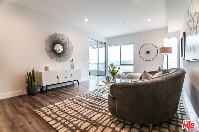 1101 S Harvard Blvd #208