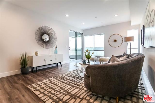 1101 S Harvard Blvd #208