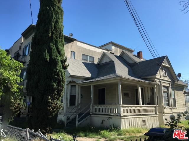 1032 W 22nd St