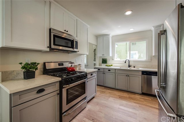 For Sale: 3039 Vineyard Ave Los Angeles, CA 90016