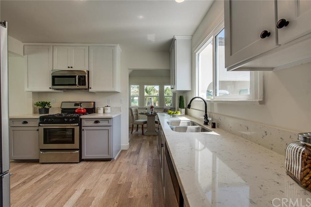 For Sale: 3039 Vineyard Ave Los Angeles, CA 90016