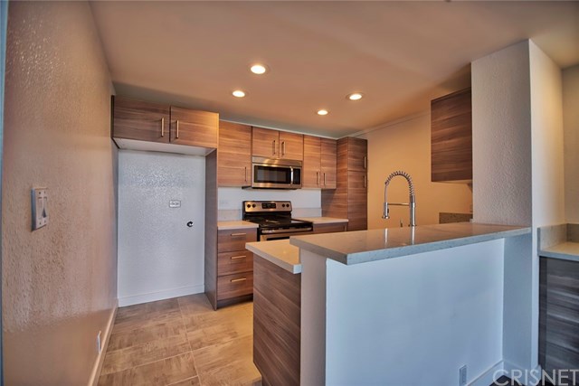 1300 Midvale Ave #302