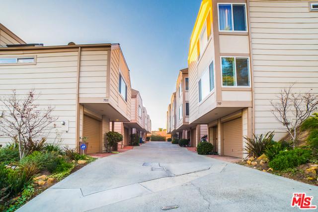 709 Micheltorena St #1/2