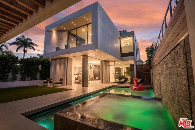 800 N Ogden Dr