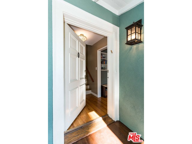For Sale: 2538 Panorama Ter Los Angeles, CA 90039