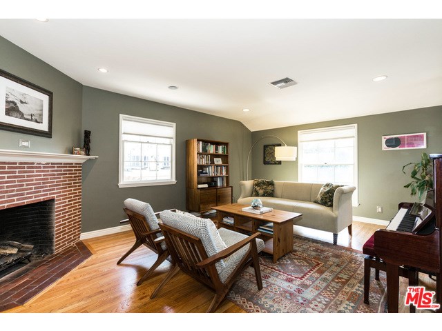 For Sale: 2538 Panorama Ter Los Angeles, CA 90039