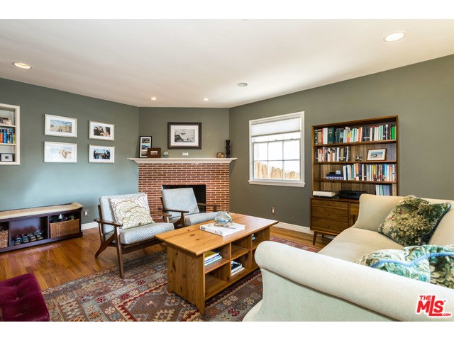 For Sale: 2538 Panorama Ter Los Angeles, CA 90039