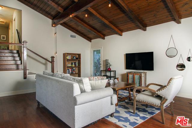 1011 Terrace 49