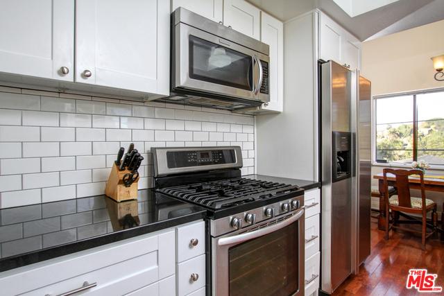 1011 Terrace 49