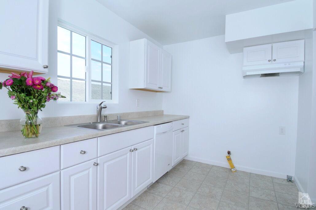 For Sale: 4455 W 59th Pl Los Angeles, CA 90043