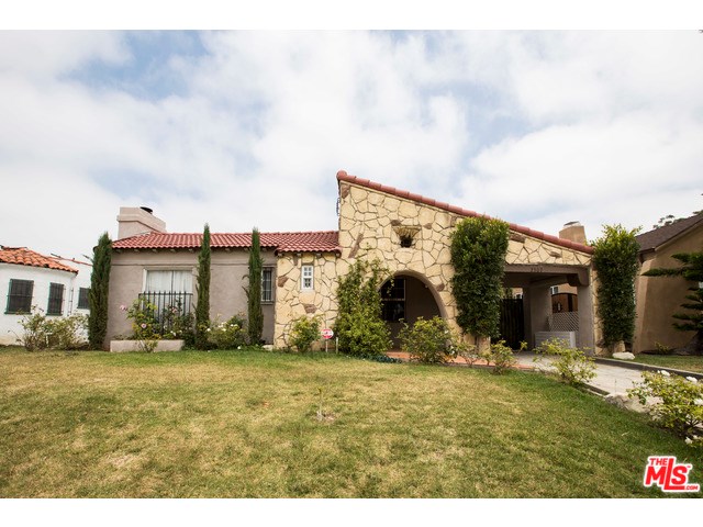 For Sale: 2307 W 74th St Los Angeles, CA 90043