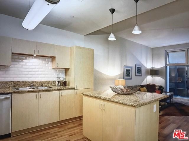 6174 Buckingham #305