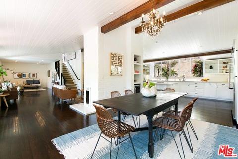 2425 Solar Dr