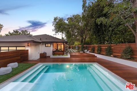2425 Solar Dr