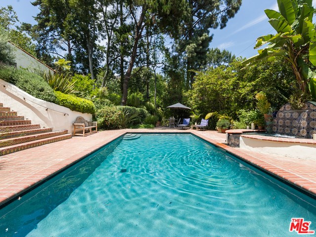 For Sale: 7670 Seattle Pl Los Angeles, CA 90046