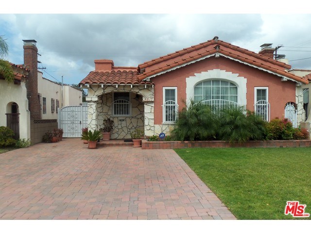 For Sale: 8617 S Wilton Pl Los Angeles, CA 90047