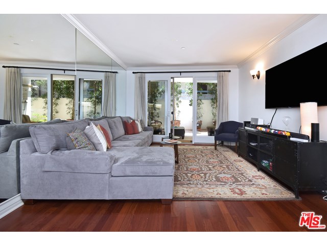 For Sale: 122 N Clark Dr #102 Los Angeles, CA 90048