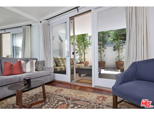 For Sale: 122 N Clark Dr #102 Los Angeles, CA 90048