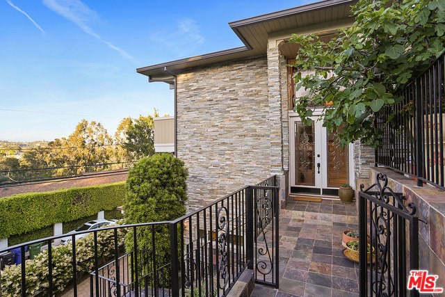 324 N Bonhill Rd