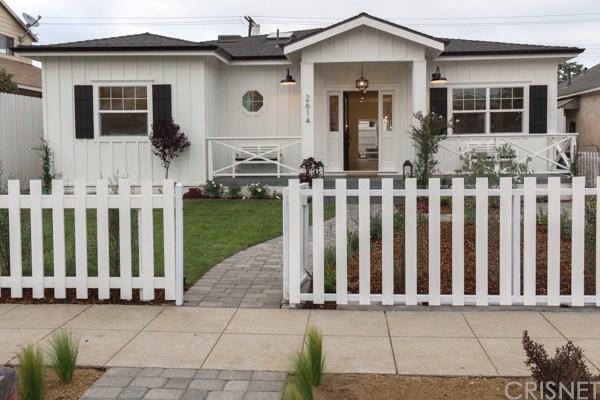 3493 Rosewood Ave