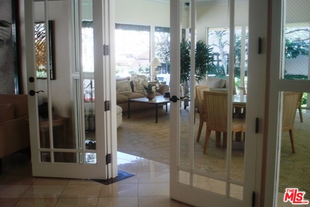10433 Wilshire #605