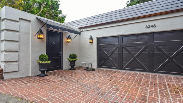 8248 Hillside Ave