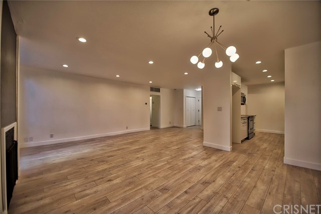 1318 N Crescent Hts #102