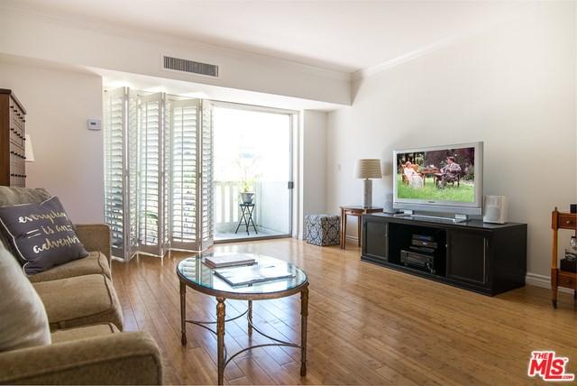 851 N San Vicente #205