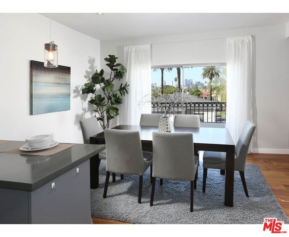 248 S Doheny Dr #6