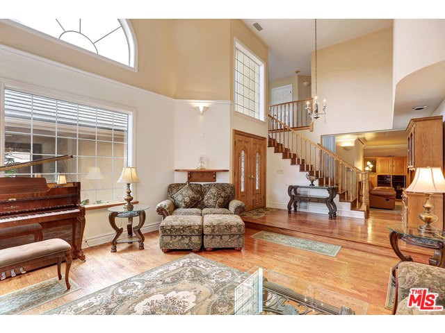For Sale: 10758 Oregon Ave Culver City, CA 90232