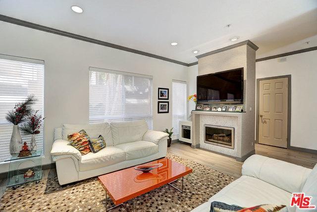 16450 W Sunset Blvd #303