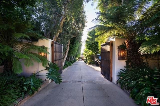 1034 Napoli Dr
