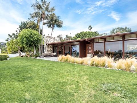 15 Branding Iron Ln