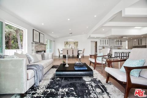 15 Branding Iron Ln