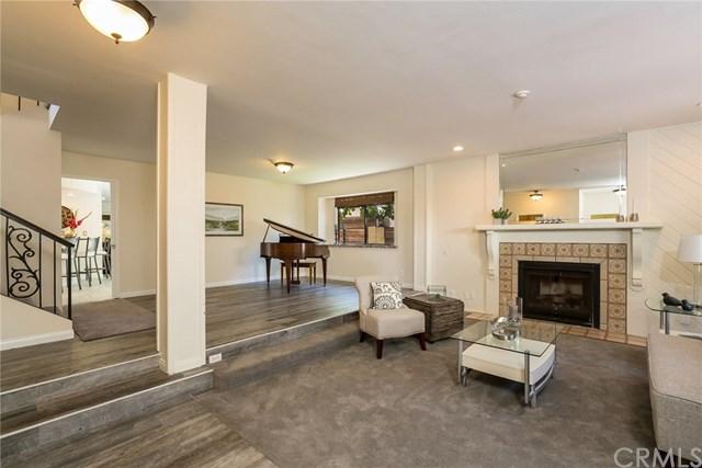 403 N Paulina
