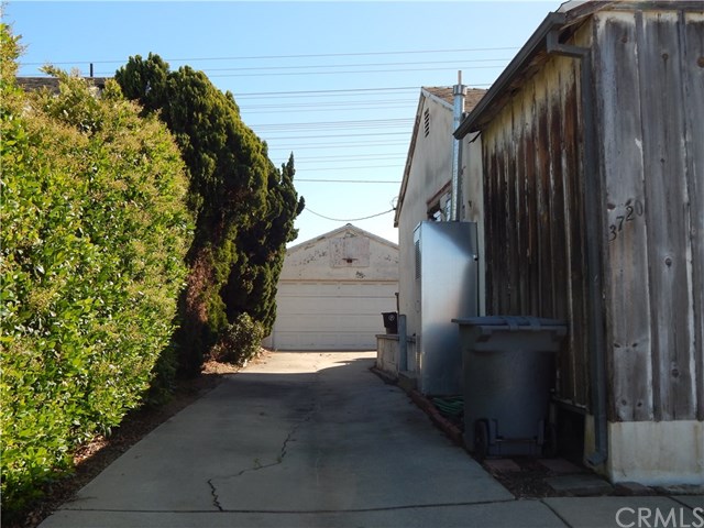 1615 Marine Ave