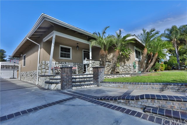 8709 Calmada Ave
