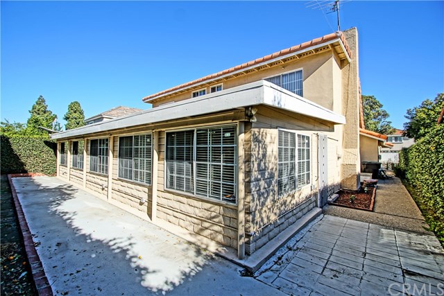 17105 Alfred Ave