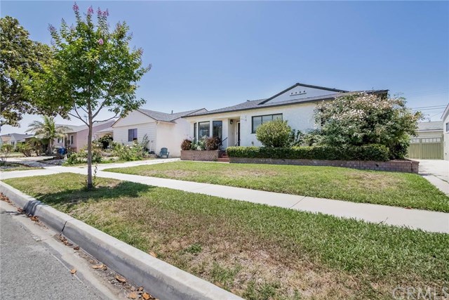 For Sale: 4731 Vangold Ave Lakewood, CA 90712