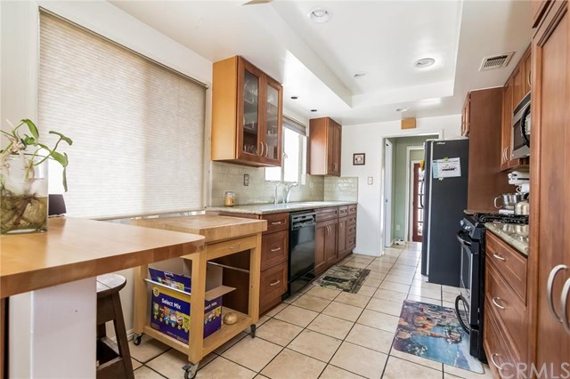 For Sale: 4731 Vangold Ave Lakewood, CA 90712