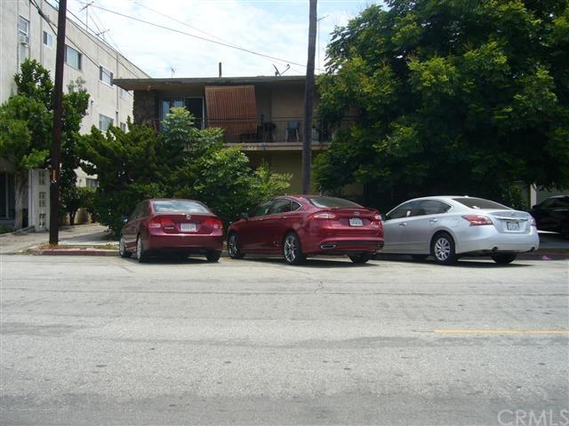 1331 E 7th St #9